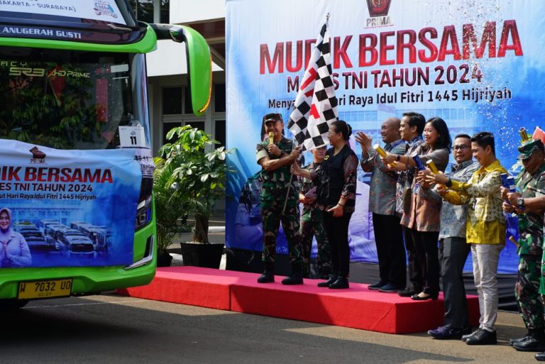 Mabes TNI Bersama Artha Graha Peduli Berangkatkan Seribu Pemudik