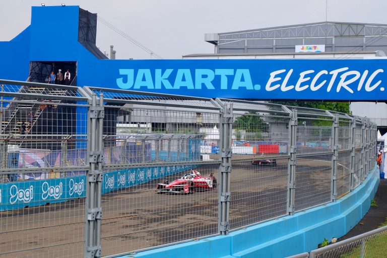 Formula E Jakarta 2025: Bank Artha Graha Internasional Hadir dengan Beragam Aktivitas Seru untuk Pengunjung