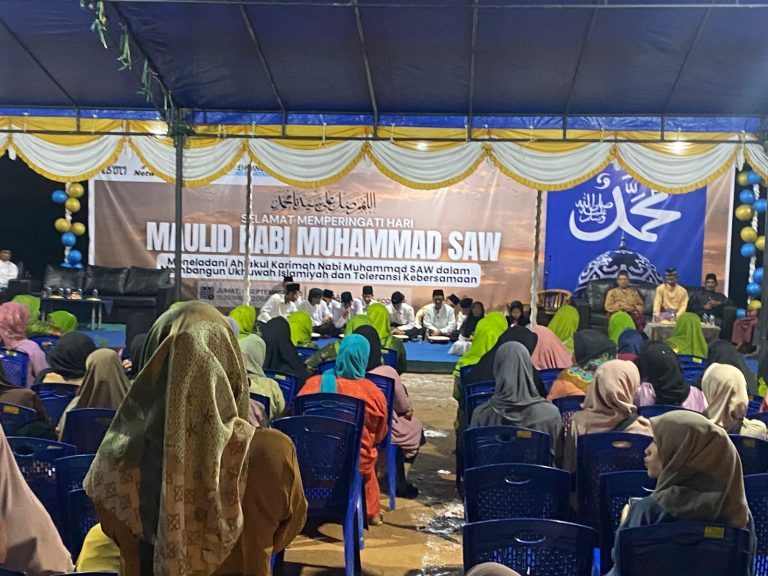 Warga Rempang Eco City Gelar Maulid Nabi dengan Semangat Kebersamaan