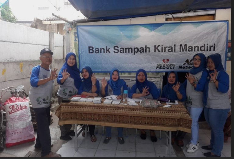 Bank Sampah, Solusi untuk Mencegah Pencemaran Mikroplastik