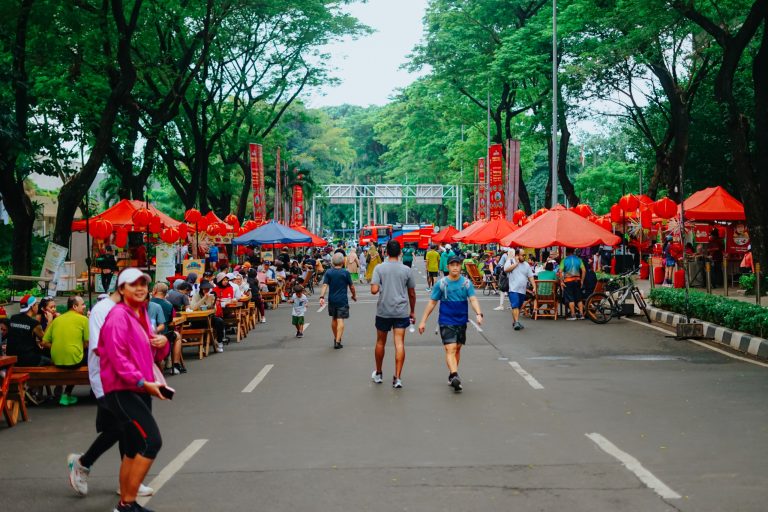 Retro di SCBD Weekland: Nikmati Akhir Pekan Seru Bersama Kuliner dan UMKM