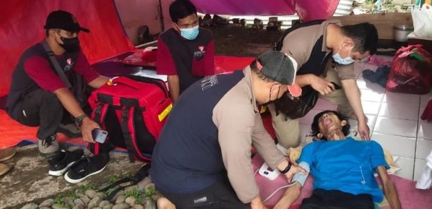 AGP Kerahkan Ambulan di 5 Lokasi Pengungsian Gempa Cianjur
