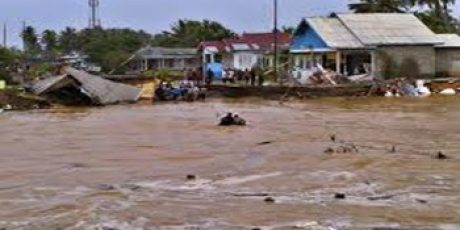 Kota Kendari dan Padang digenangi Banjir dan Tanah Longsor