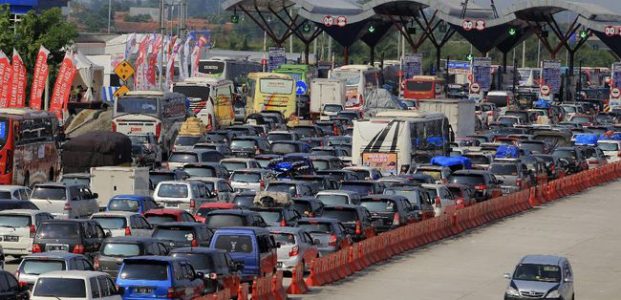 Arus Balik di Tol Cipali Mulai Meningkat Arus Balik di Tol Cipali Mulai Meningkat