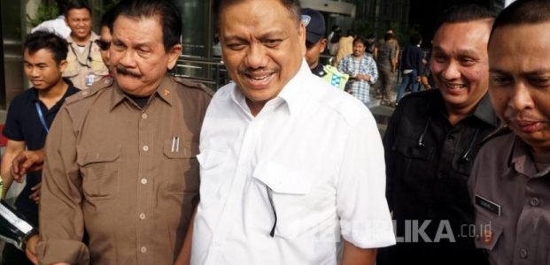 Gubernur Sulawesi Utara Olly Donokambey Diperiksa KPK Di Jakarta Gubernur Sulawesi Utara Olly Donokambey Diperiksa KPK Di Jakarta